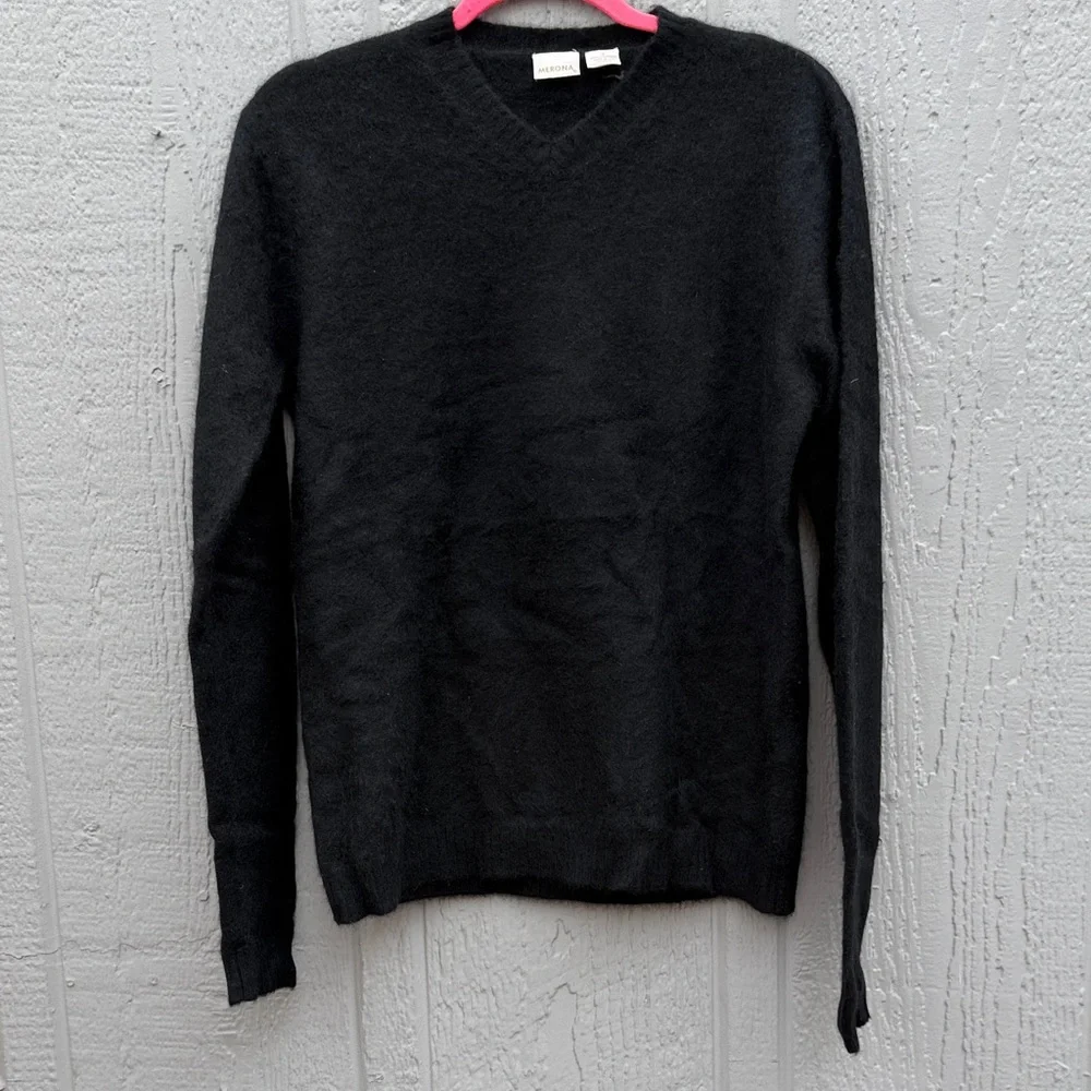 Sonoma Women’s 100% Cashmere Black V-Neck Sweater Size: S